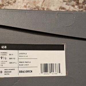 NEW BALANCE🤩🤩 LOOK AT SIZE ON BOX(9.5-MENS,11-LADIES)